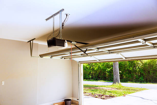 Top rated local Garage Door Panel Replacement specialists in Pinewood, FL